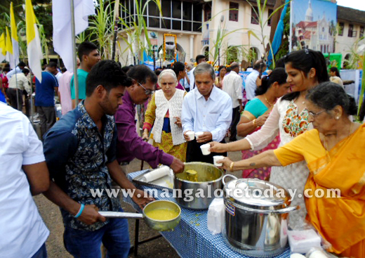 Monthi Festh in mangaluru 1